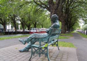 kavanagh-memorial-statue-on-the-grand-canal-dublin